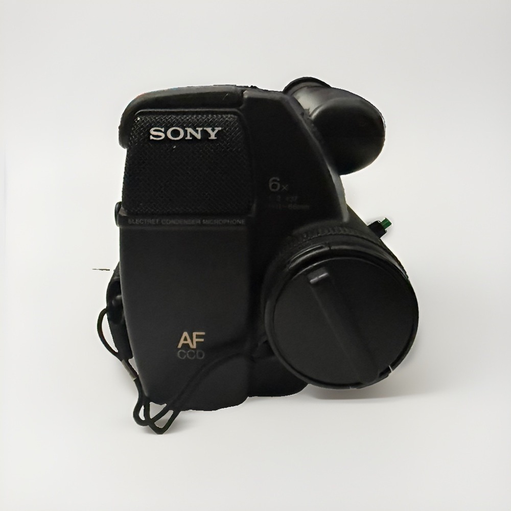 Sony CCD-TR5 Video8 Handycam Camcorder Vintage Untested As Is